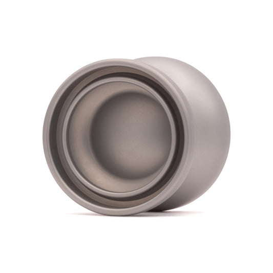 Beater yo-yo in Boring Silver by CLYW