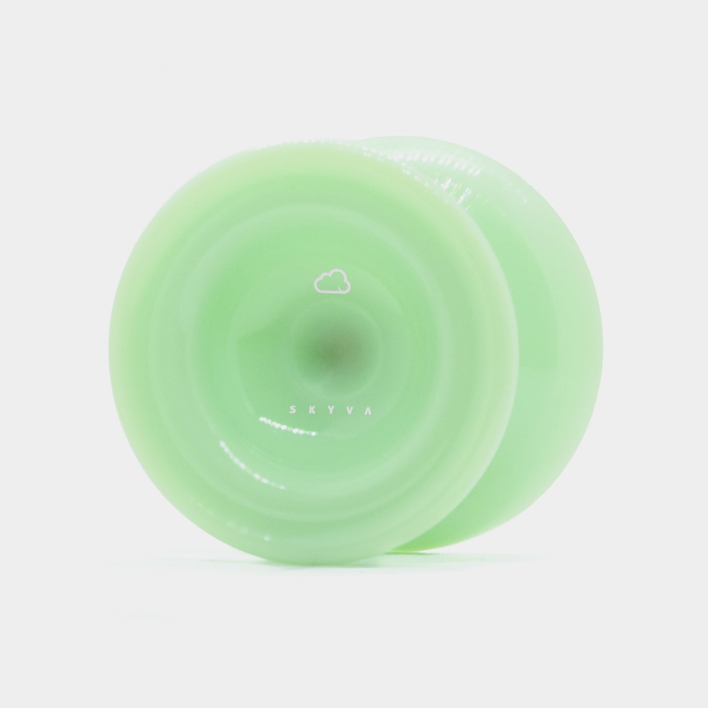 Skyva yo-yo in Pastel Green by MagicYoYo