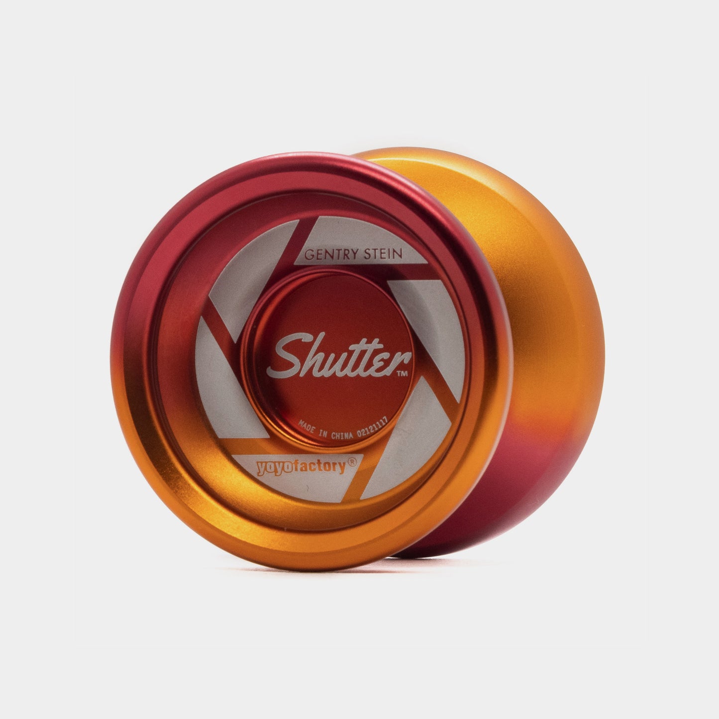 Shutter yo-yo in Orange / Red Fade by YoYoFactory